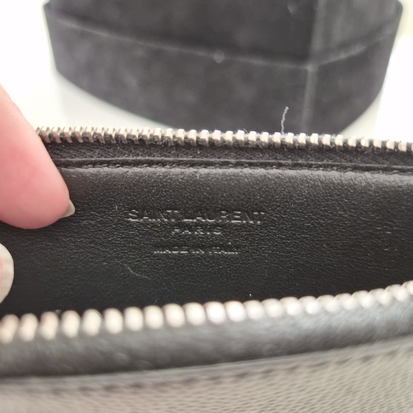 ​Authentic YSL Saint Laurent VIP Gift Exclusive Zippered Pouch / Card Holder - Picture 4 of 12